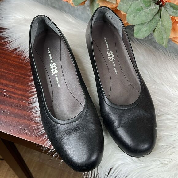 SAS Regina Pump Size 7.5 - Picture 2 of 10